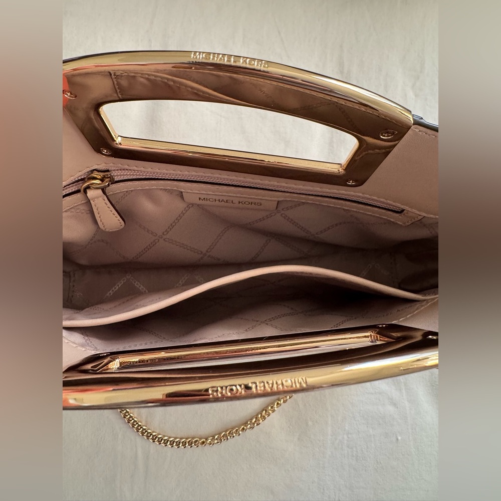 NWOT Michael Kors Berkley Legacy leather clutch bag - Picture 5 of 7